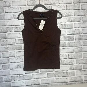 NWT Woman’s tanktop with bedazzled neckline and v neck​​​​​​​​​​​